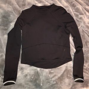 Lululemon cropped running shirt